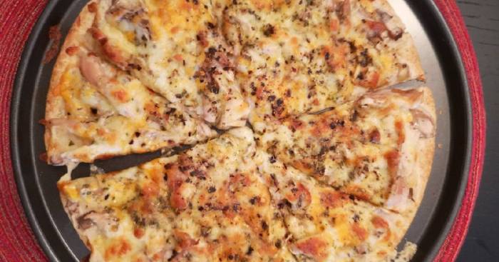 Garlic chicken pizza white sauce recipe